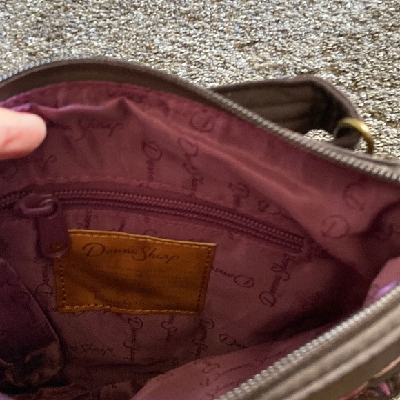 Donna Sharp Expression Chloe Bag Crossbody Purse Browns Purple NWT - Picture 4 of 7